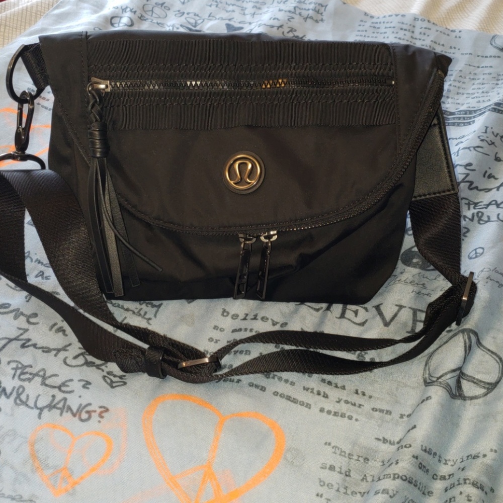 Lululemon Women's Festival Bag